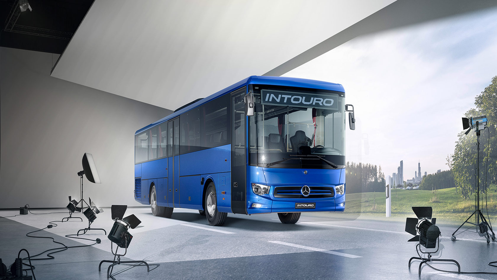 Mercedes Benz Intouro 2020