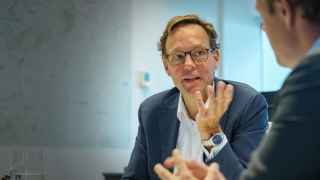 Den Haag: Elektrobusse und Ladeinfrastruktur aus einer Hand.