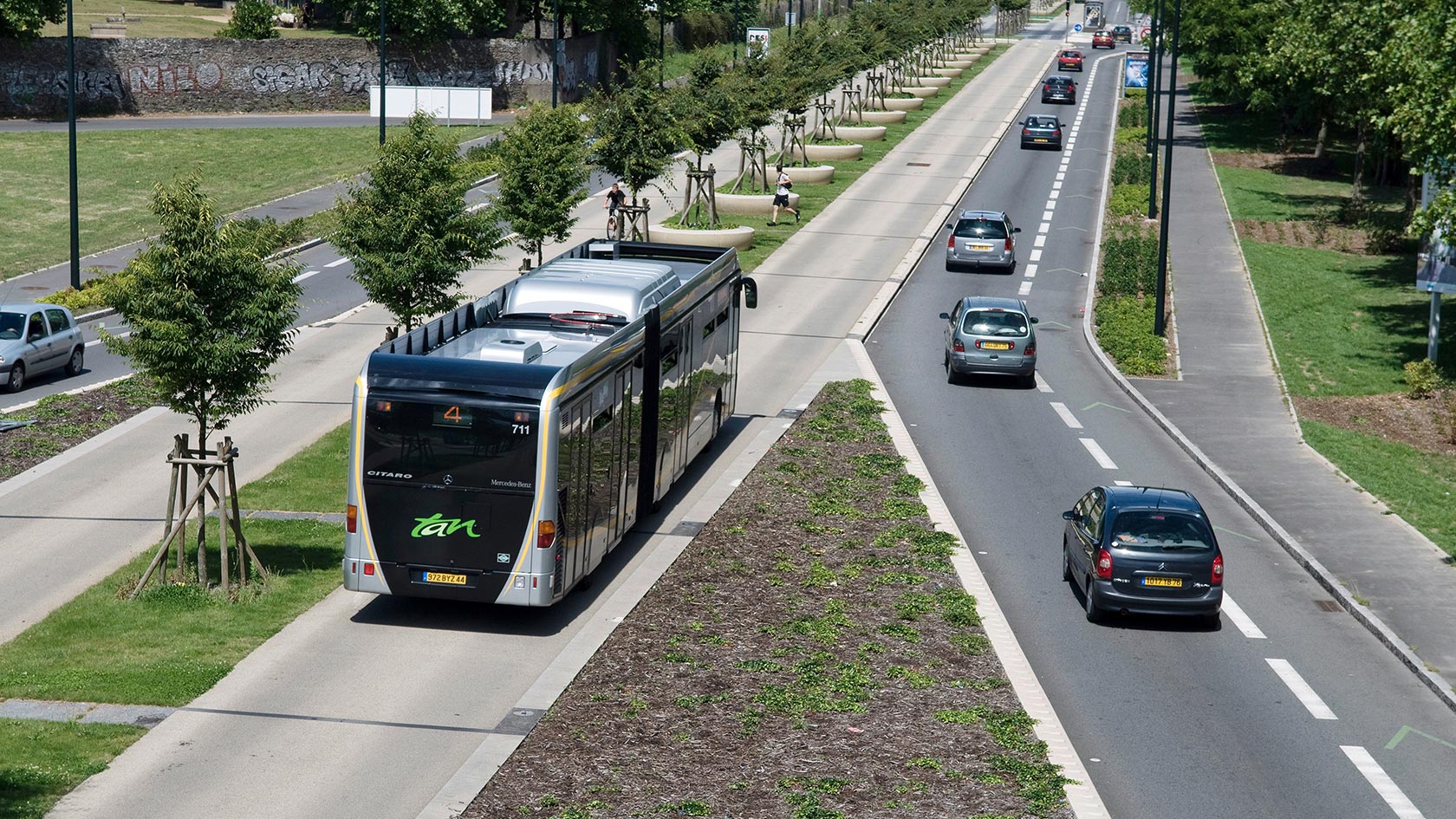 Bus Rapid Transit (BRT) – Mercedes-Benz Buses